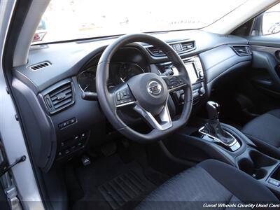 2018 Nissan Rogue SV   - Photo 11 - Glassboro, NJ 08028