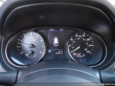 2018 Nissan Rogue SV   - Photo 16 - Glassboro, NJ 08028