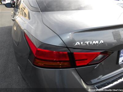 2020 Nissan Altima 2.5 SR   - Photo 13 - Glassboro, NJ 08028