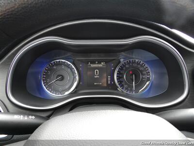 2016 Chrysler 200 Limited   - Photo 16 - Glassboro, NJ 08028