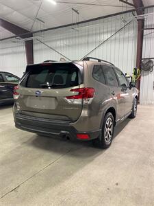 2019 Subaru Forester Premium   - Photo 8 - Metropolis, IL 62960