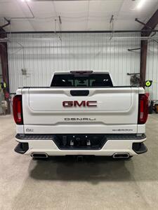 2022 GMC Sierra 1500 Denali  Limited - Photo 8 - Metropolis, IL 62960