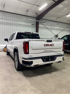 2022 GMC Sierra 1500 Denali  Limited - Photo 6 - Metropolis, IL 62960