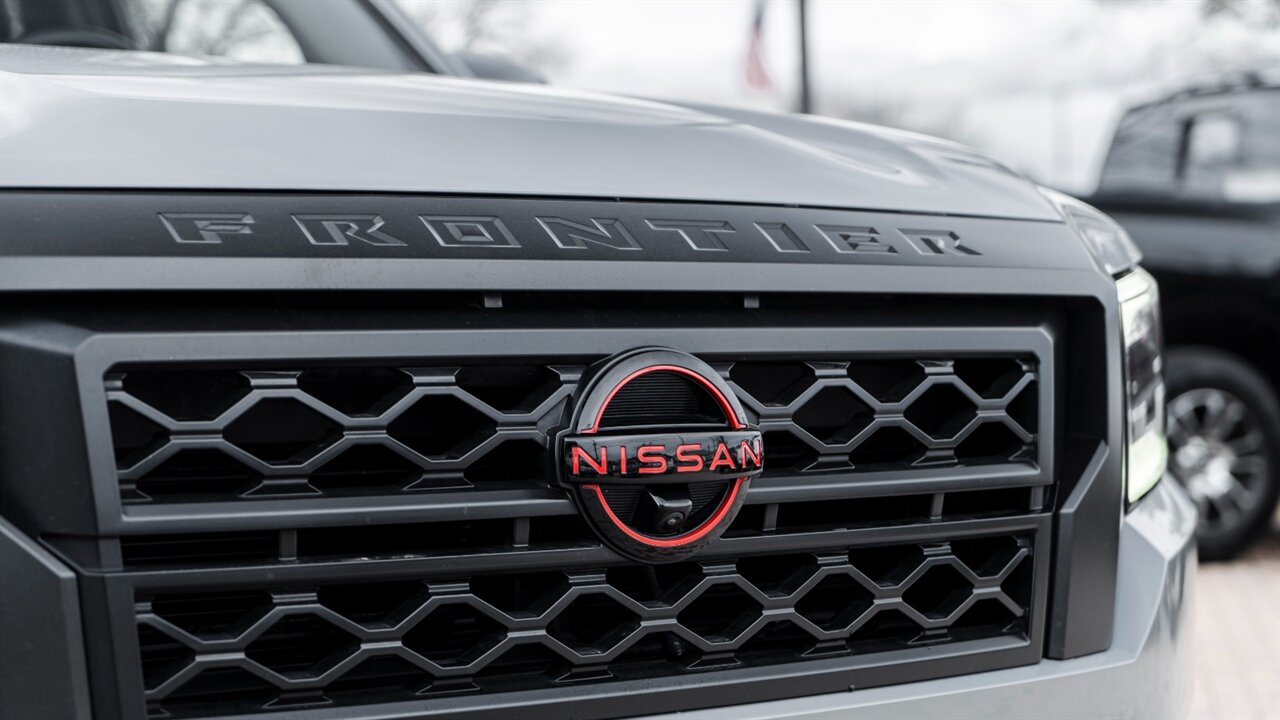2023 Nissan Frontier PRO-4X - Photo 9 - Reno, NV 89511