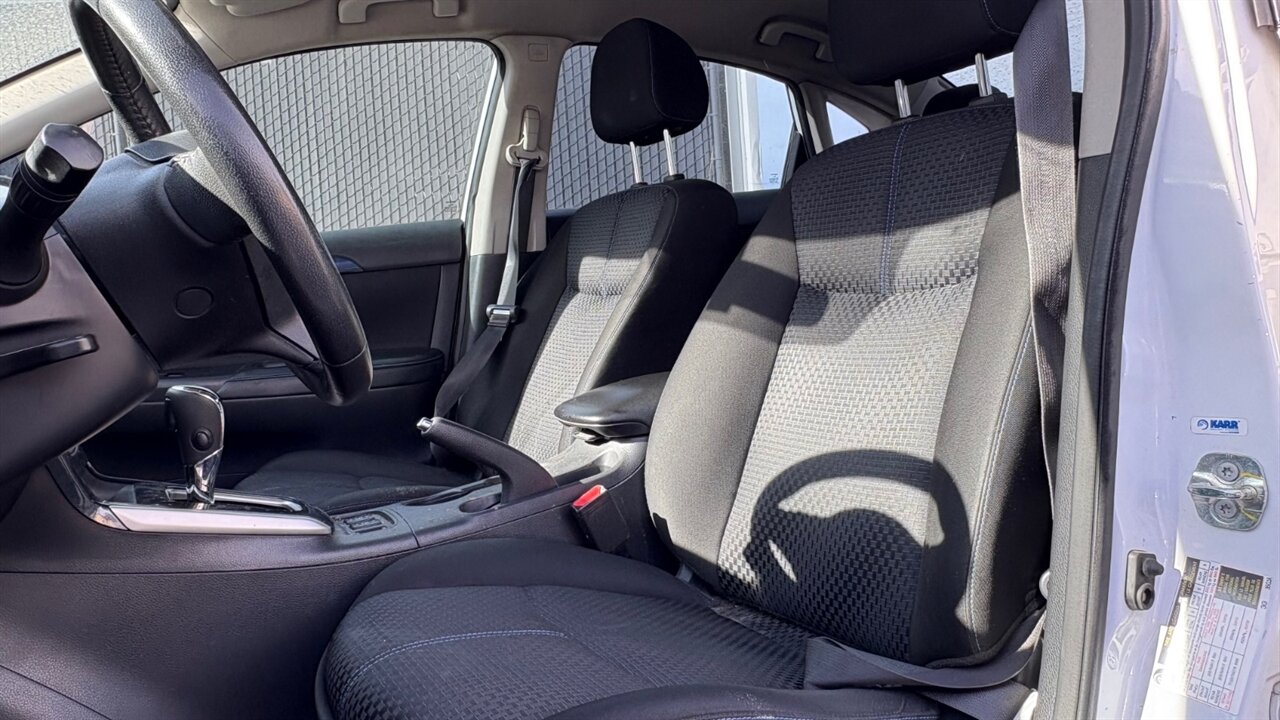 2019 Nissan Sentra SR   - Photo 13 - Reno, NV 89511