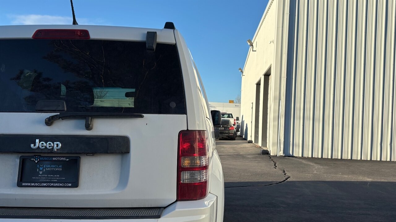 2011 Jeep Liberty Sport - Photo 7 - Reno, NV 89511