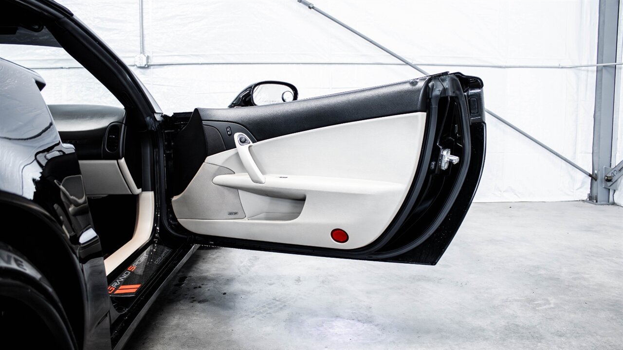 2005 Chevrolet Corvette - Photo 22 - Reno, NV 89511