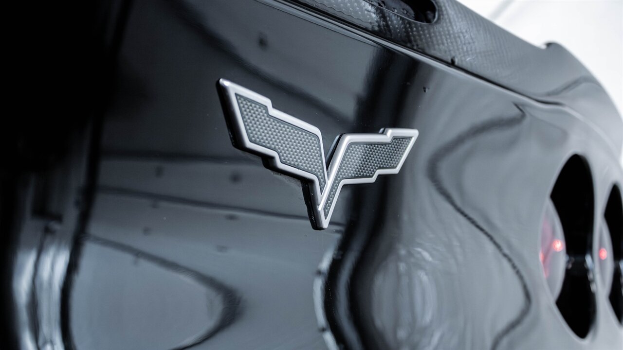 2005 Chevrolet Corvette - Photo 23 - Reno, NV 89511