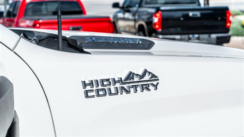 2021 Chevrolet Silverado 3500 High Country photo
