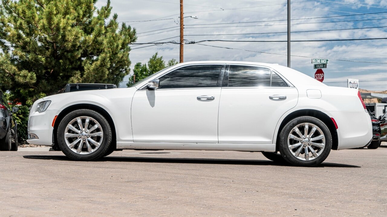 2016 Chrysler 300 Series Platinum   - Photo 3 - Reno, NV 89511