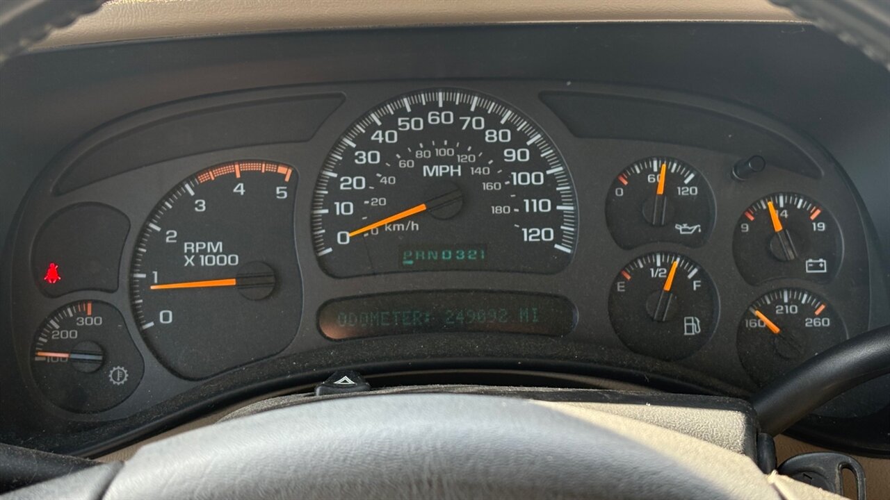 2004 Chevrolet Silverado 2500HD LT   - Photo 16 - Reno, NV 89511