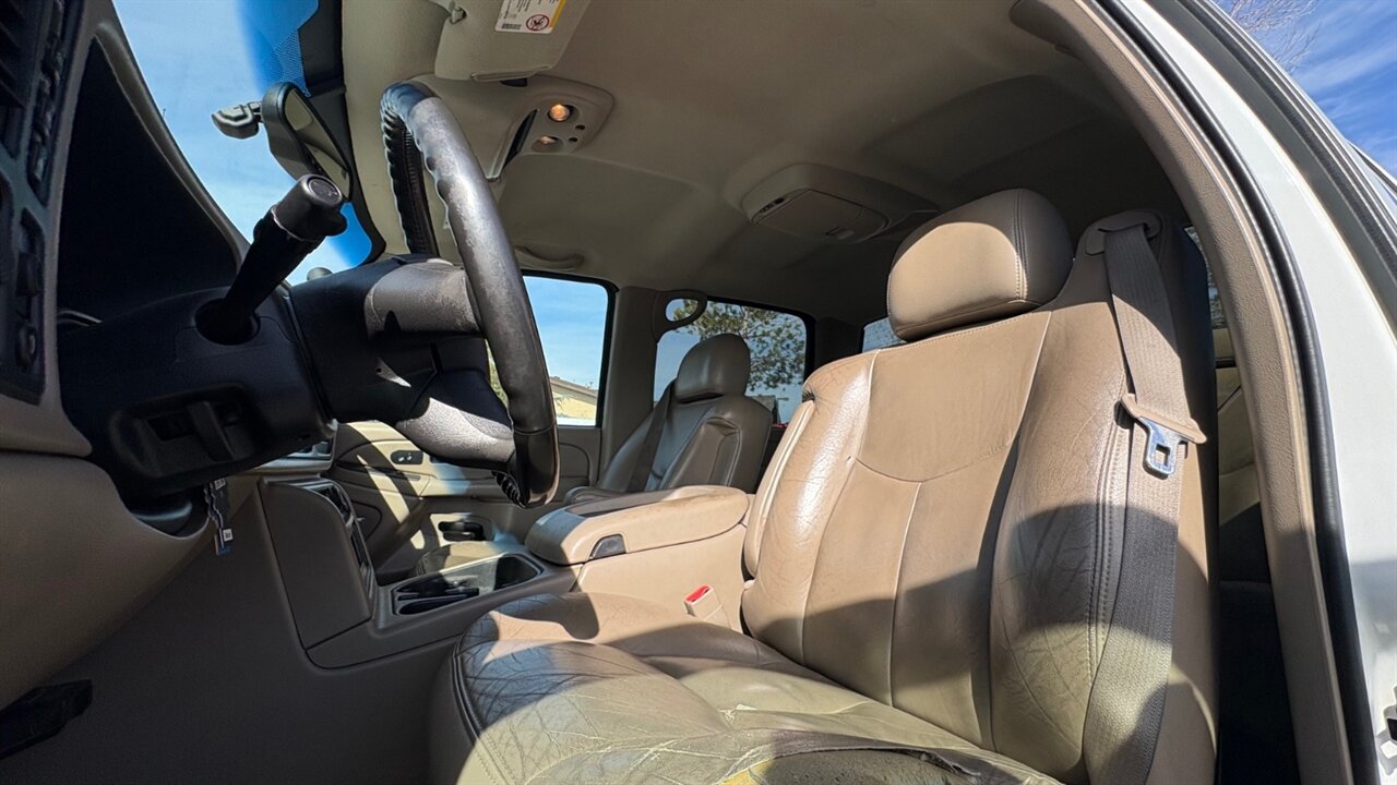 2004 Chevrolet Silverado 2500HD LT   - Photo 10 - Reno, NV 89511