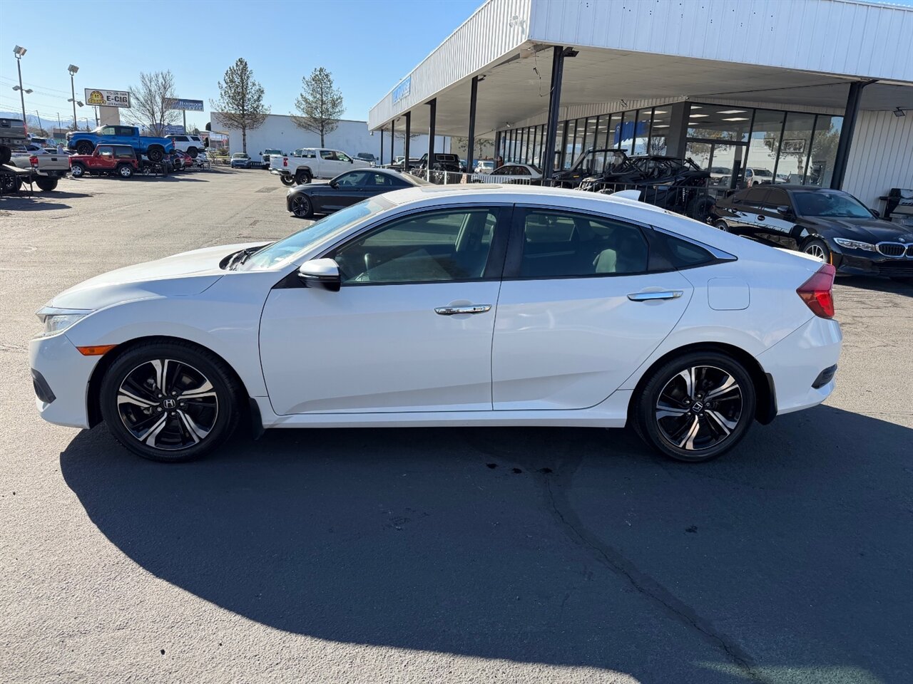 2018 Honda Civic Touring   - Photo 3 - Reno, NV 89511