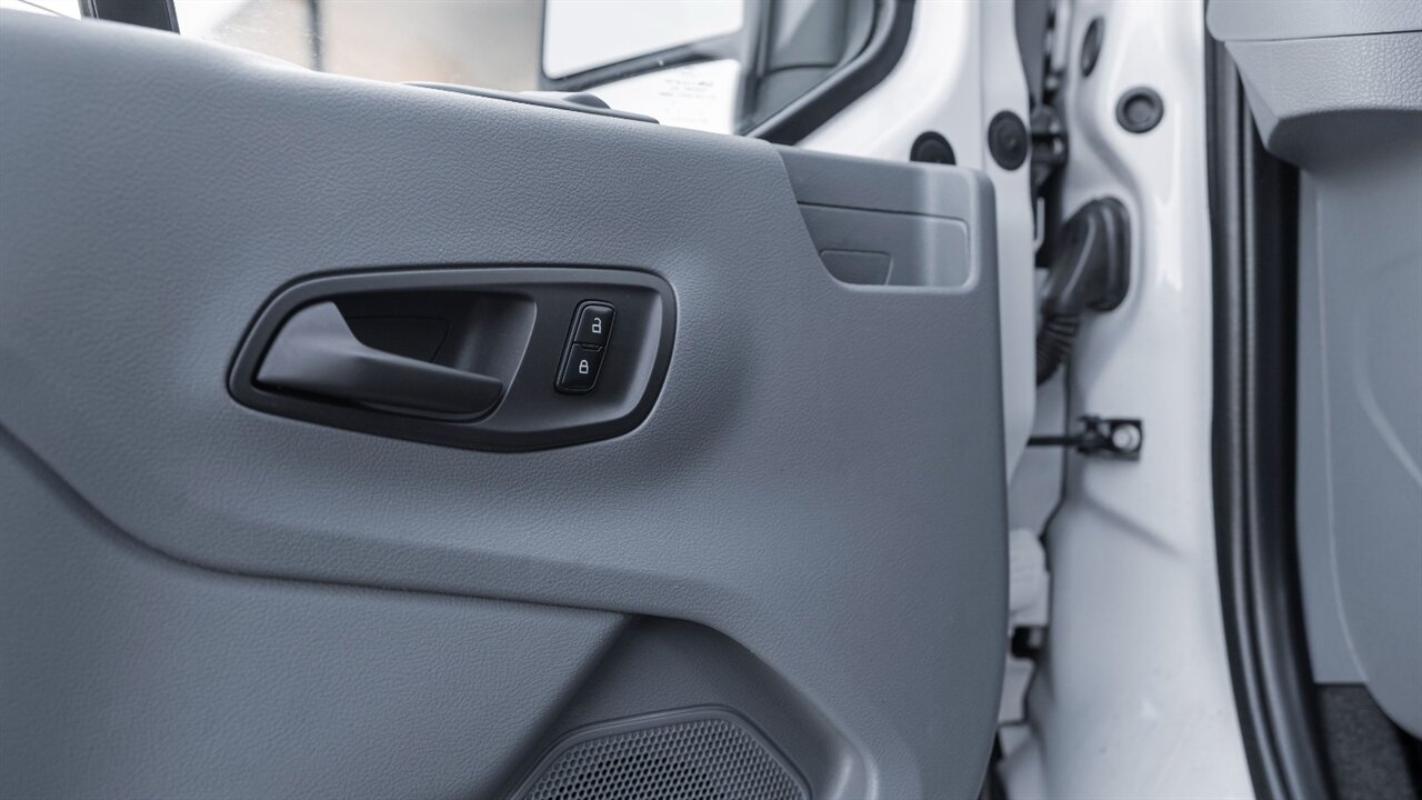 2017 Ford Transit XLT - Photo 21 - Reno, NV 89511