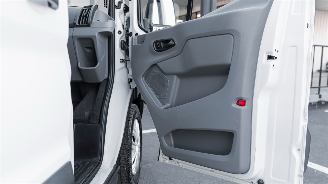 2017 Ford Transit XLT - Photo 35 - Reno, NV 89511