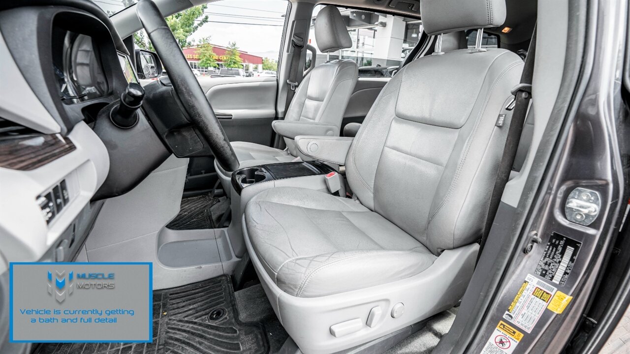 2015 Toyota Sienna XLE 8 Passenger   - Photo 9 - Reno, NV 89511