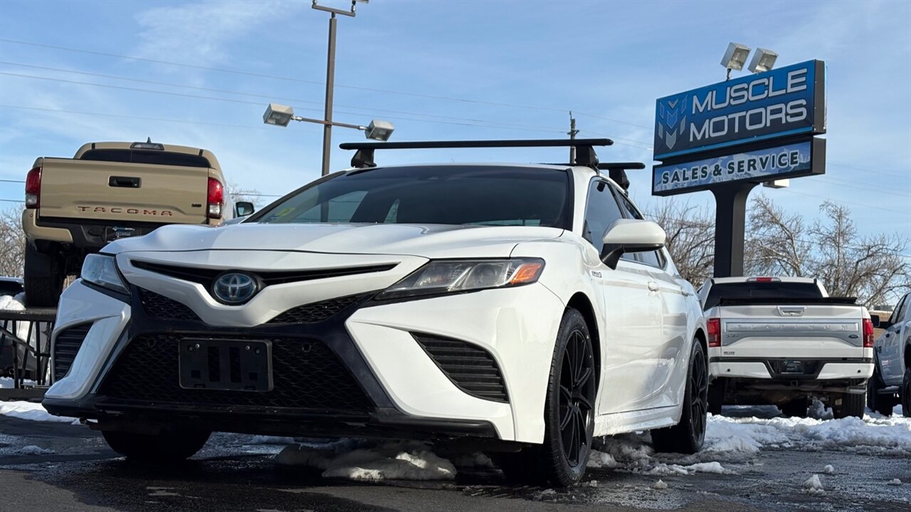 2018 Toyota Camry SE  Hybrid - Photo 3 - Reno, NV 89511