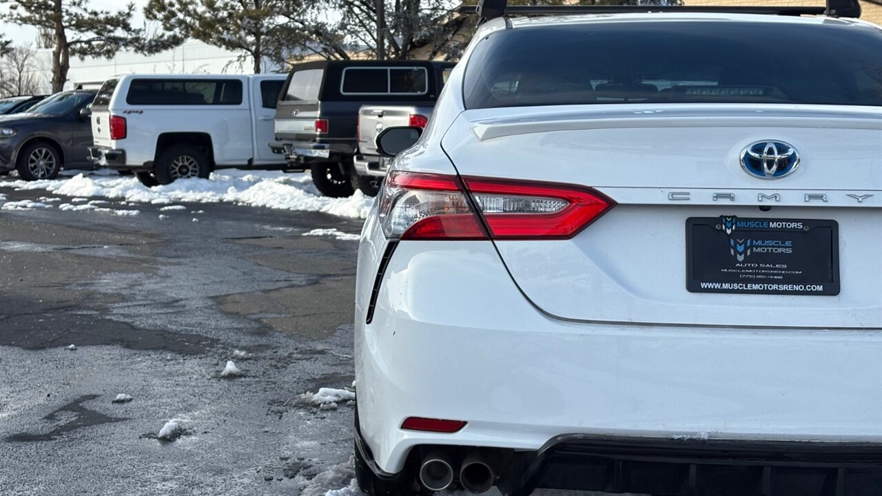 2018 Toyota Camry SE  Hybrid - Photo 11 - Reno, NV 89511