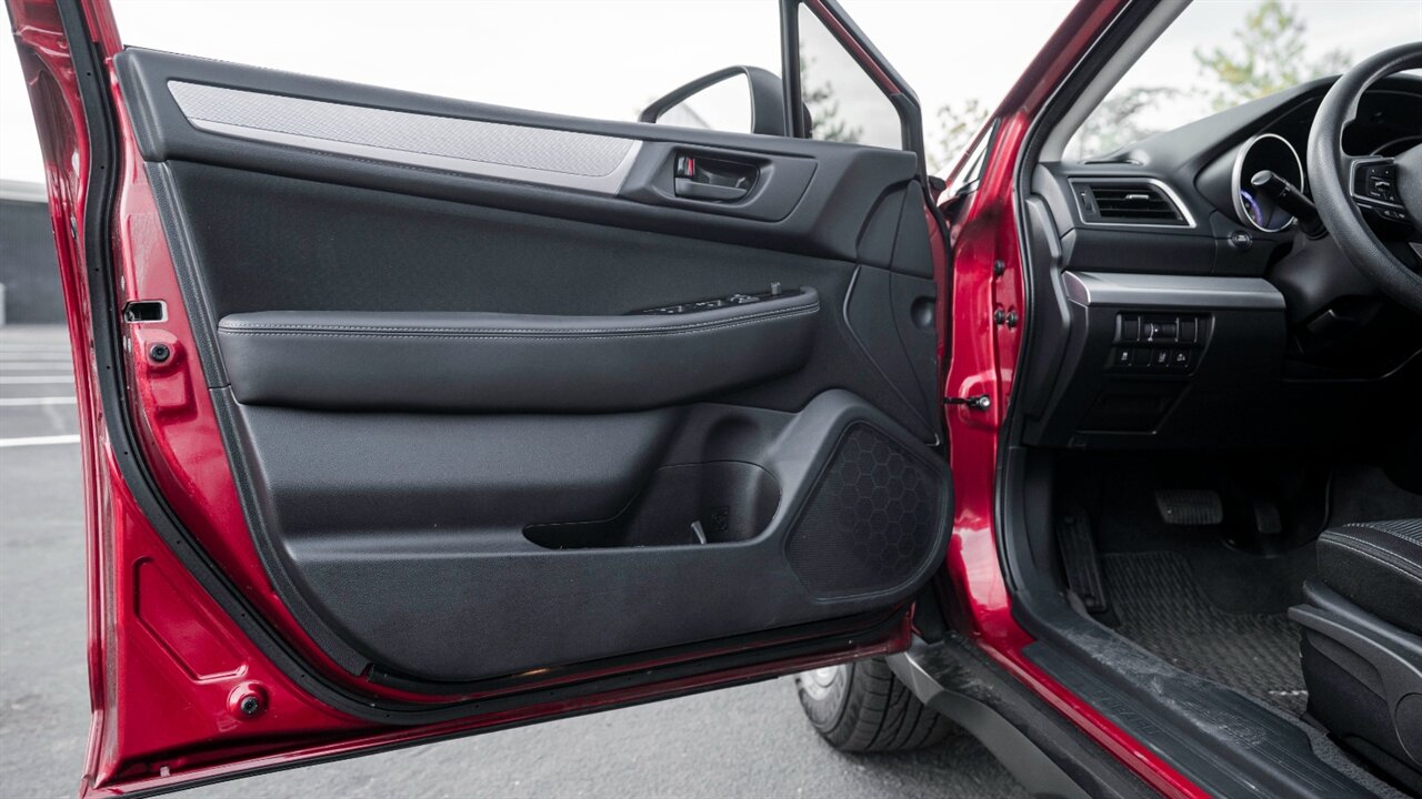 2019 Subaru Outback 2.5i - Photo 17 - Reno, NV 89511