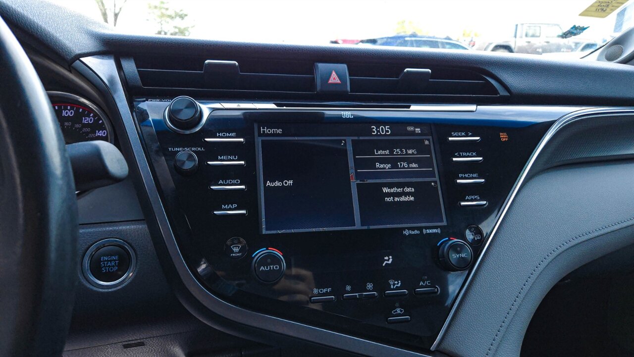 2018 Toyota Camry XLE   - Photo 14 - Reno, NV 89511