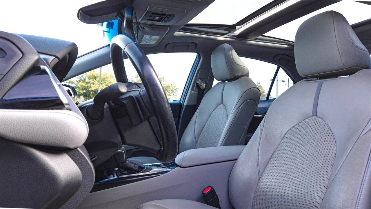 2018 Toyota Camry XLE   - Photo 17 - Reno, NV 89511