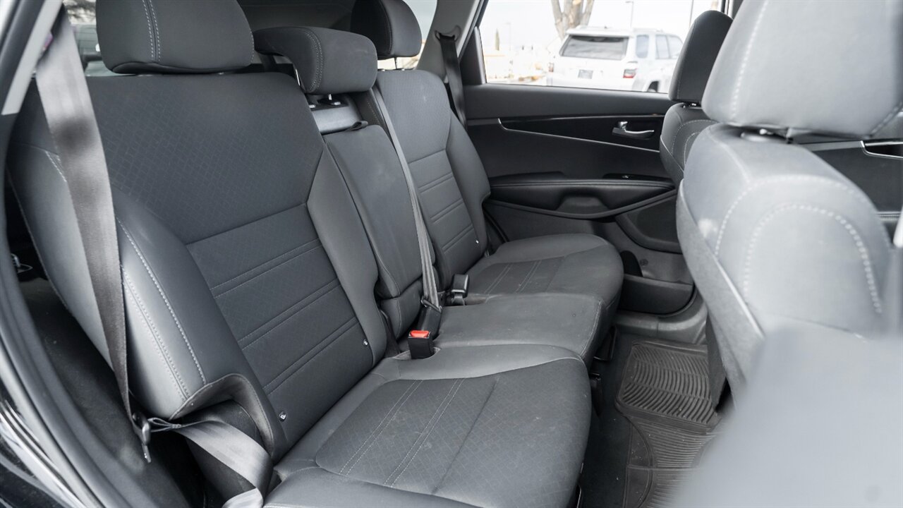 2020 Kia Sorento S - Photo 26 - Reno, NV 89511