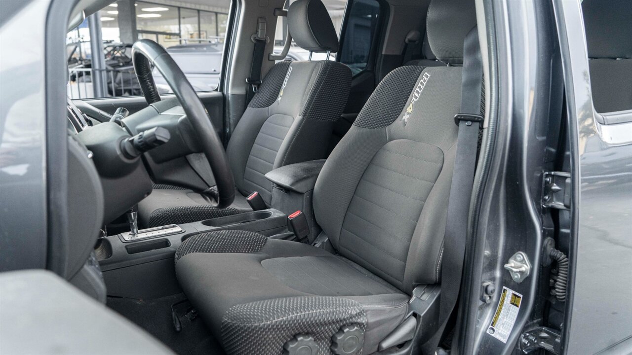 2019 Nissan Frontier PRO-4X   - Photo 9 - Reno, NV 89511