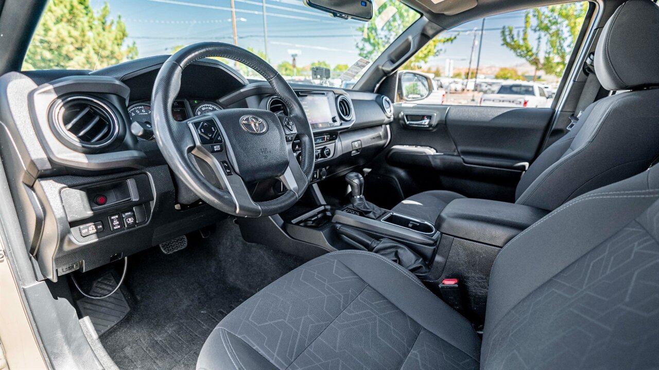 2017 Toyota Tacoma TRD Off-Road V6   - Photo 18 - Reno, NV 89511