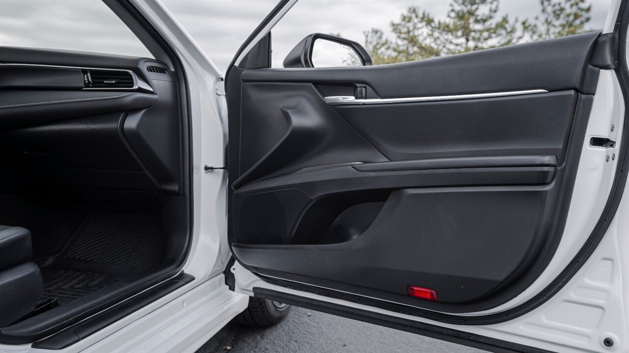 2023 Toyota Camry SE - Photo 30 - Reno, NV 89511