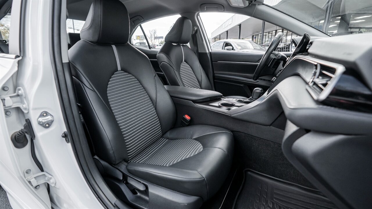 2023 Toyota Camry SE - Photo 14 - Reno, NV 89511