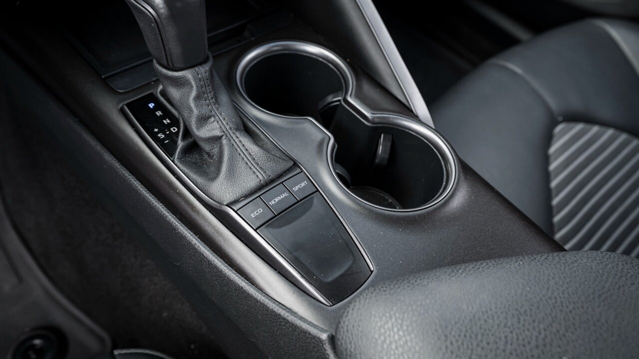 2023 Toyota Camry SE - Photo 28 - Reno, NV 89511