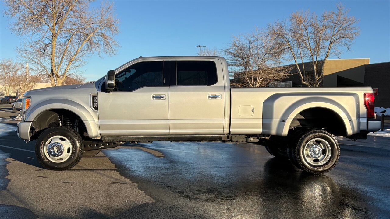 2019 Ford F-350 Platinum DRW   - Photo 3 - Reno, NV 89511