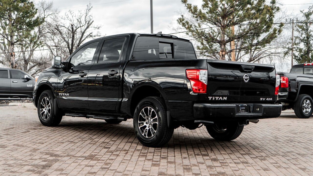 2022 Nissan Titan SV   - Photo 2 - Reno, NV 89511