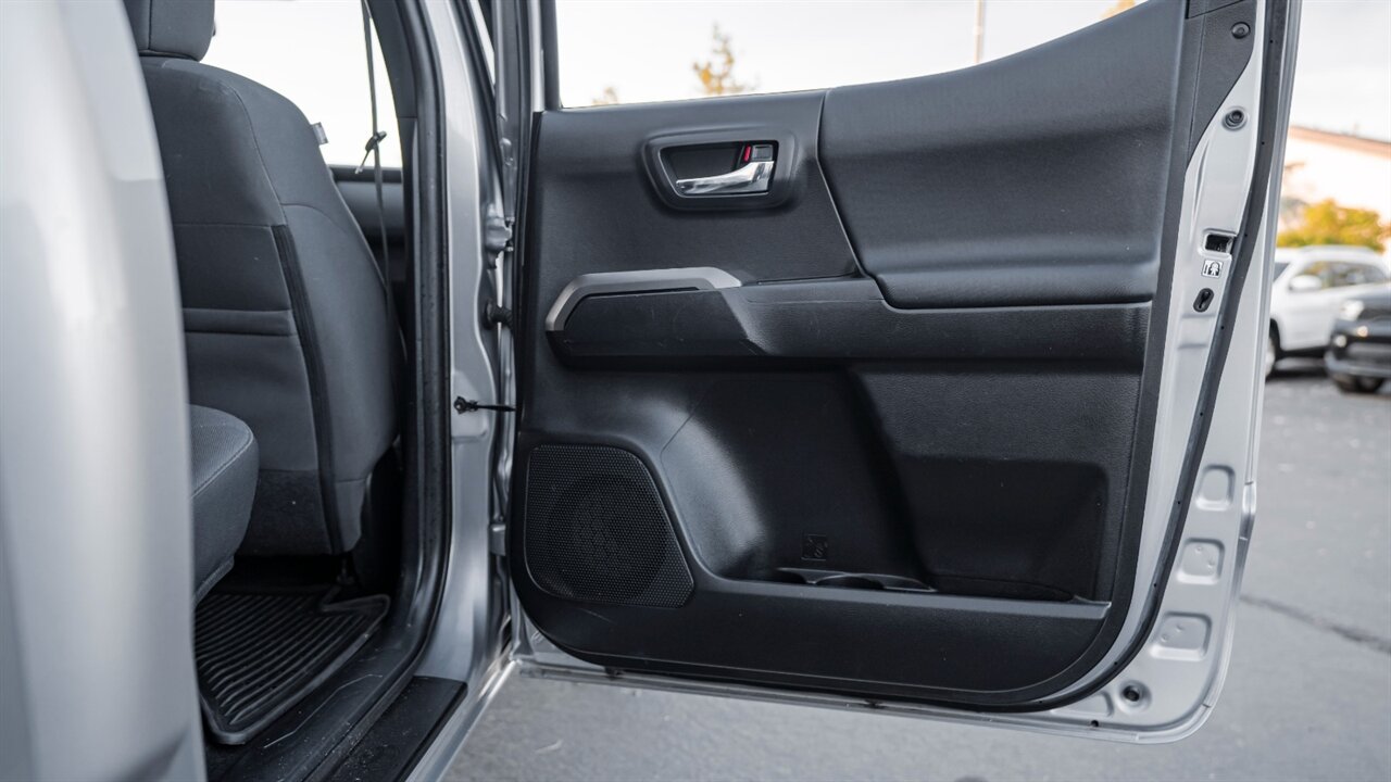 2017 Toyota Tacoma TRD Off-Road V6 - Photo 34 - Reno, NV 89511