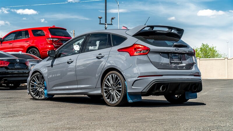 2017 Ford Focus RS photo
