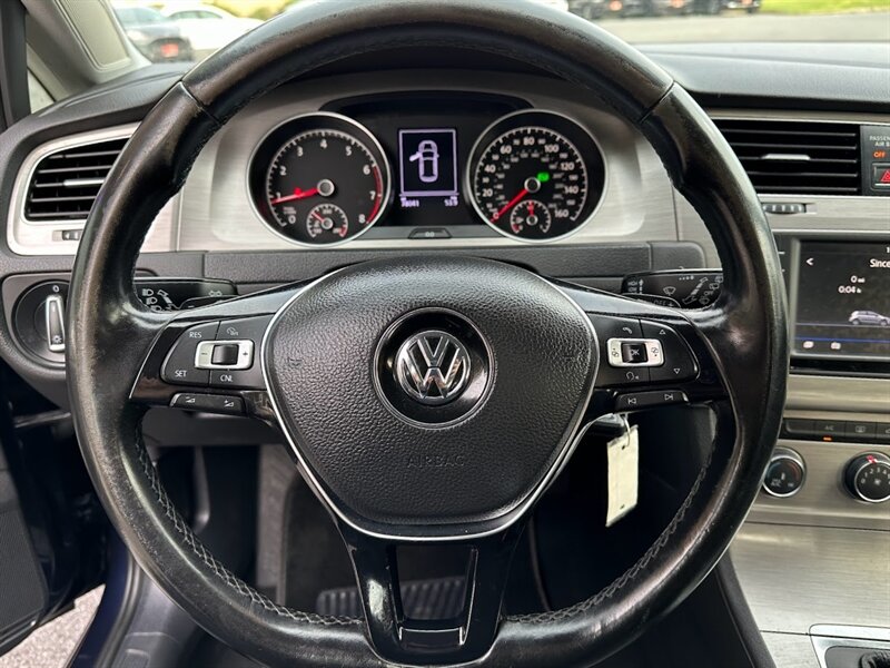 2017 Volkswagen Golf 1.8T S photo