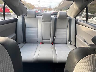 2017 Toyota Camry SE - Photo 14 - Frederick, MD 21702