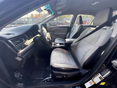 2017 Toyota Camry SE - Photo 3 - Frederick, MD 21702