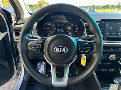 2019 Kia Rio S   - Photo 14 - Frederick, MD 21702