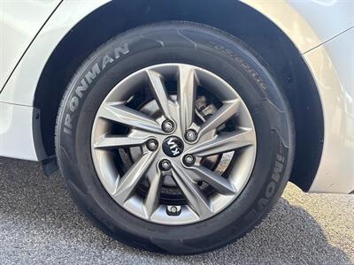 2020 Kia Optima LX   - Photo 47 - Frederick, MD 21702