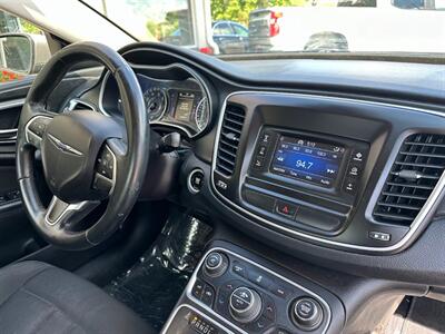 2015 Chrysler 200 Limited   - Photo 12 - Frederick, MD 21702