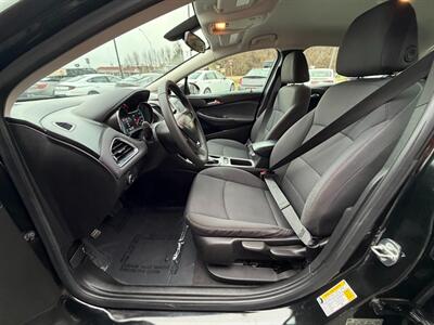 2018 Chevrolet Cruze LS Auto   - Photo 4 - Frederick, MD 21702