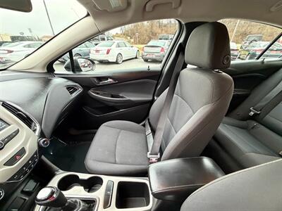 2018 Chevrolet Cruze LS Auto   - Photo 10 - Frederick, MD 21702