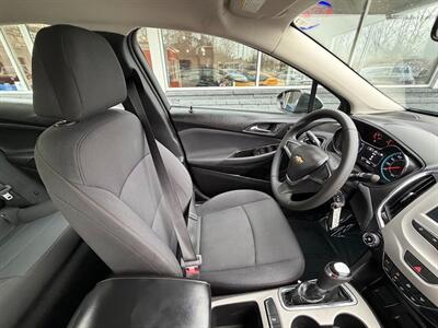 2018 Chevrolet Cruze LS Auto   - Photo 35 - Frederick, MD 21702