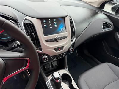 2018 Chevrolet Cruze LS Auto   - Photo 8 - Frederick, MD 21702