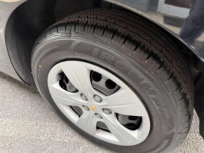 2018 Chevrolet Cruze LS Auto   - Photo 25 - Frederick, MD 21702