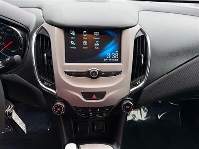 2018 Chevrolet Cruze LS Auto   - Photo 17 - Frederick, MD 21702
