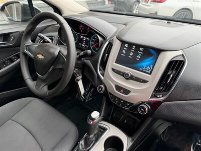 2018 Chevrolet Cruze LS Auto   - Photo 33 - Frederick, MD 21702