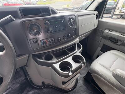 2017 Ford E-350 SD   - Photo 35 - Frederick, MD 21702