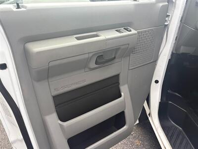 2017 Ford E-350 SD   - Photo 18 - Frederick, MD 21702